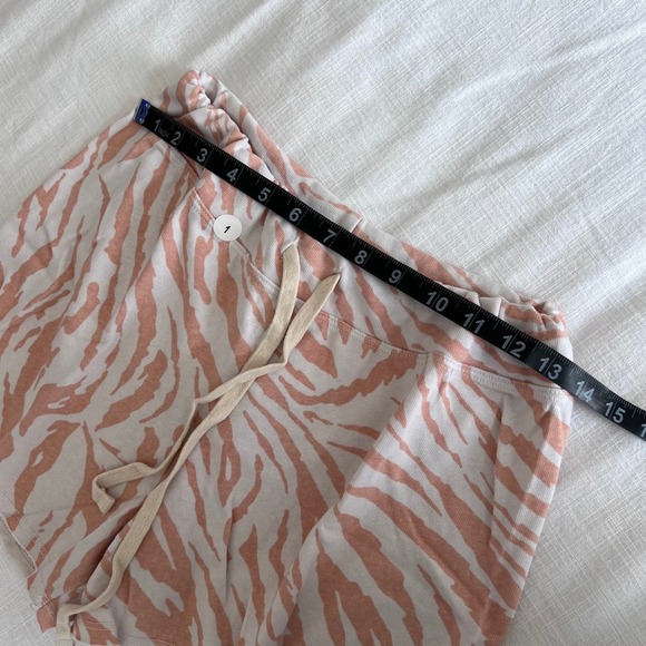 Sundry Zebra Print Lounge Shorts with Drawstring‎ Waist Casual Size 1 - Picture 6 of 7